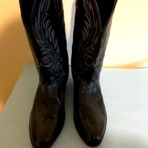 Ladies cowboy boots black size 9 medium